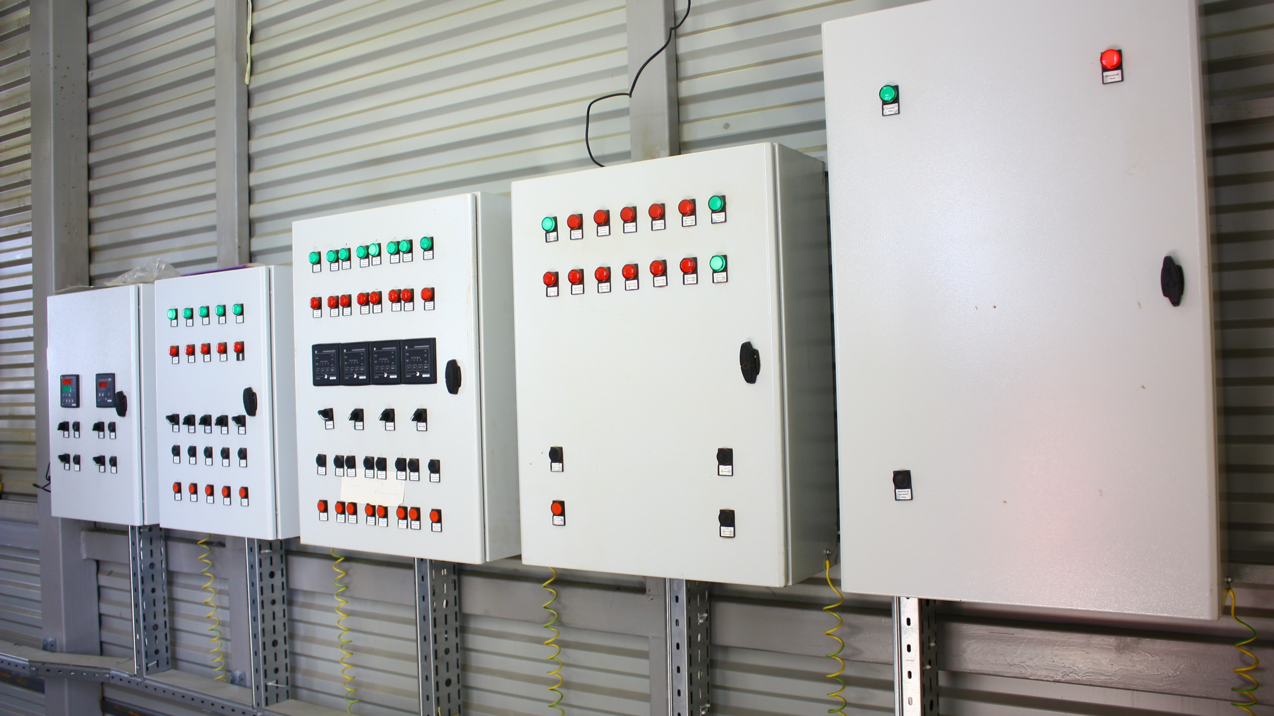 Electrical engineering panel